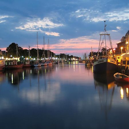 Captains Lounge Rostock Exterior foto